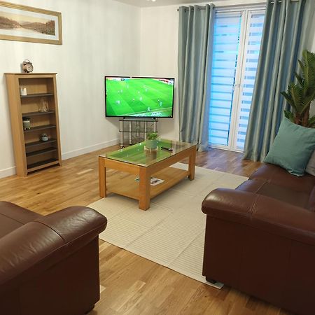 Spacious Elegant 2-Br Apartment In Aberdeen City Centre Экстерьер фото