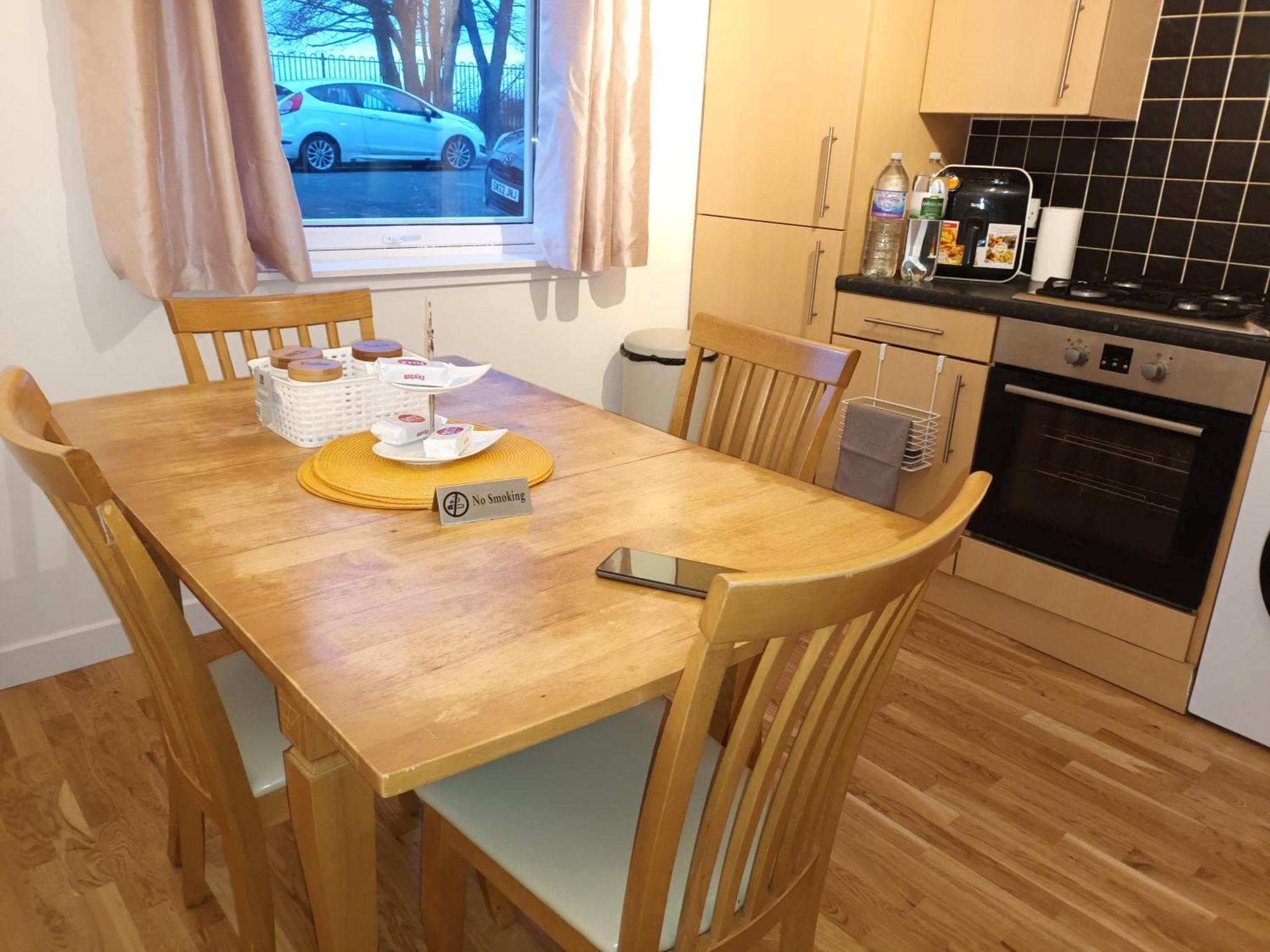 Spacious Elegant 2-Br Apartment In Aberdeen City Centre Экстерьер фото
